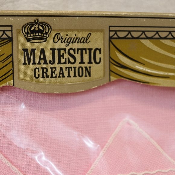 Vintage Majestic Creations Pink Tablecloth and Napkin Set NOS 45" x 45" - Picture 6 of 13